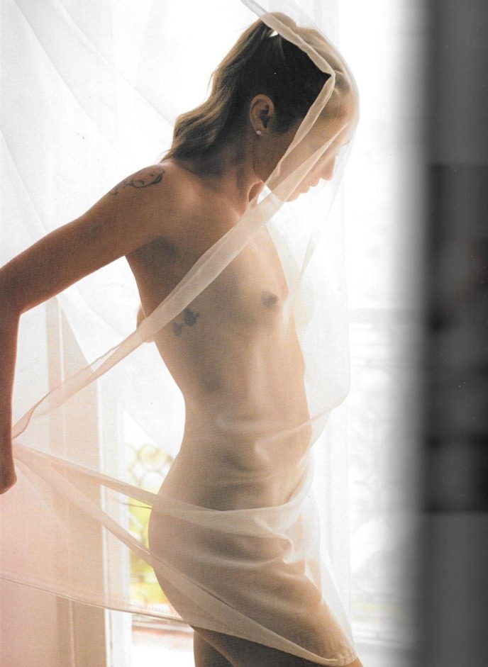 Luana Piovani pelada na nova Playboy Brasil de Abril 2016 (17)