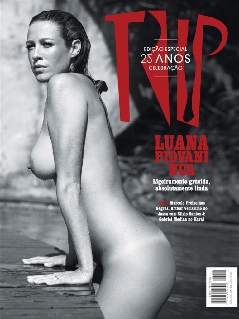 Luana Piovani semi nua na Trip de Dezembro 2011